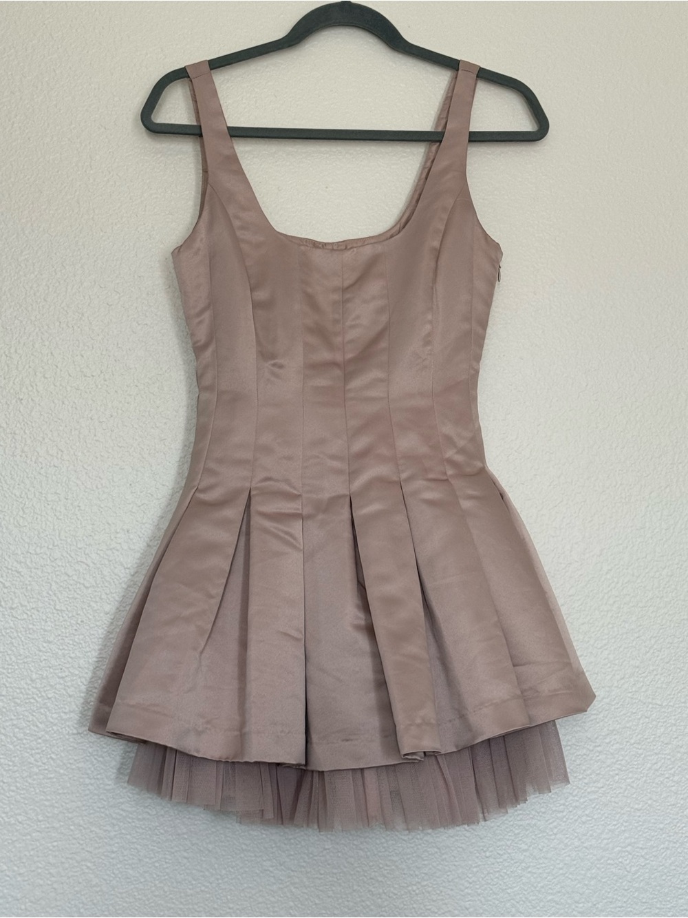 Forever 21 Blush Satin Formal Dress